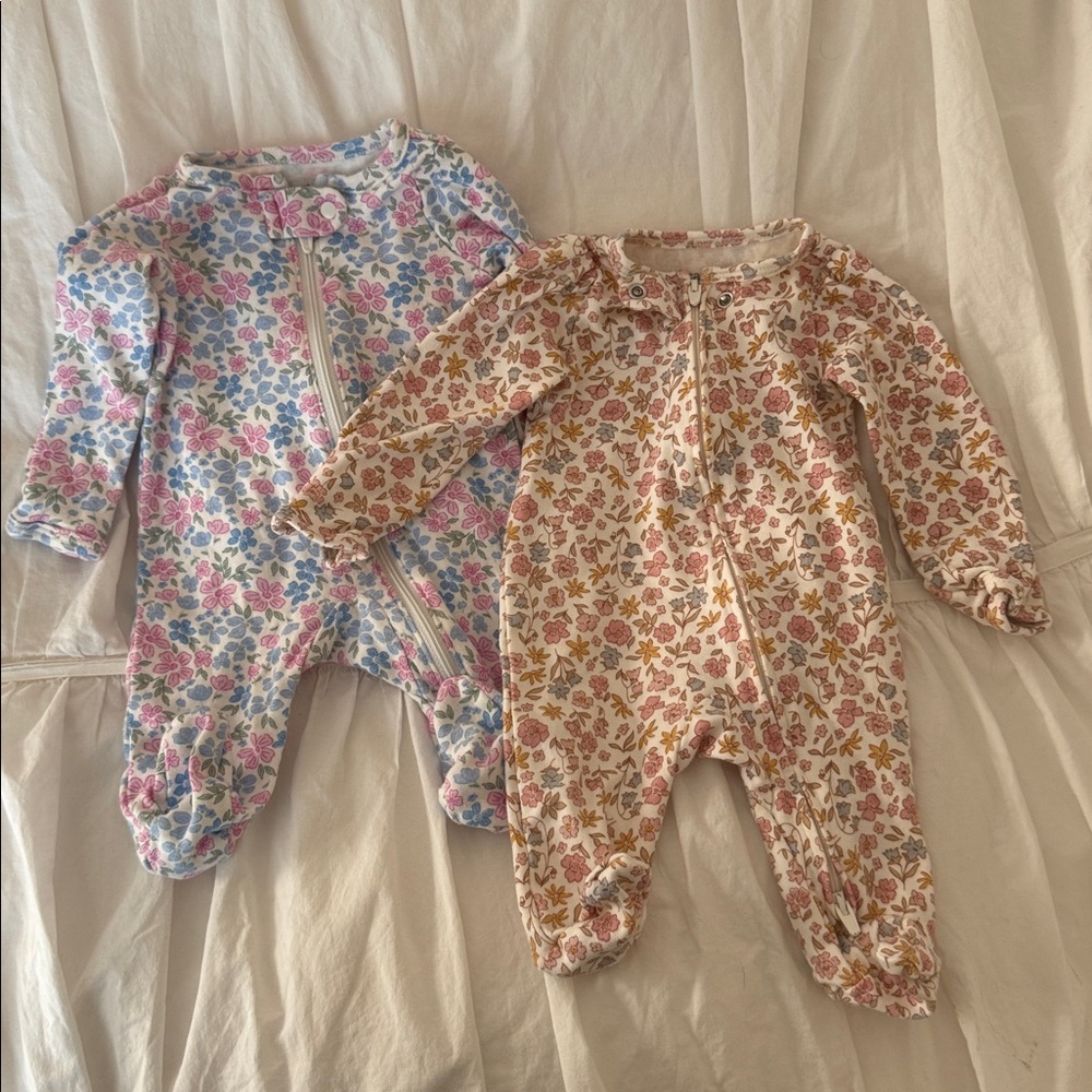 Assorted Baby Onesies Collection - Picture 9 of 10